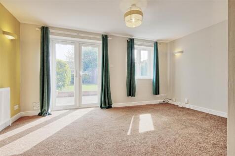 Living Room 2 NEW.jpg