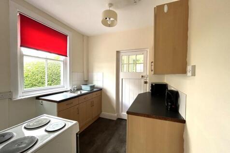 30 Penrose Road, Falmouth, TR11 photo 3