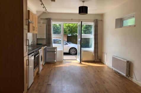 Chestnut Grove, New Malden. photo 4