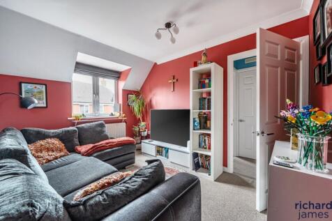 Gaveller Road, Redhouse, Swindon, Wiltshire, SN25 photo 4