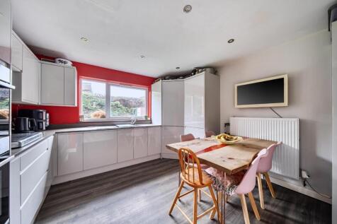 Kitchen corner.jpg