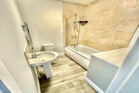 7 Kelloe Street, Cleckheaton, Kirklees photo 5