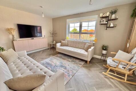 Hillcrest Road, Nuneaton, CV10 photo 4