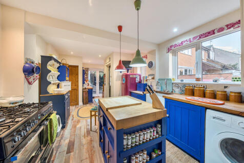 1375239-15-690cd3312c8e1