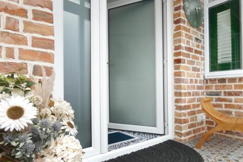 Entrance Porch