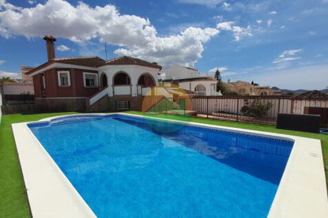 3 Bedroom Detached For Sale-CID102-1