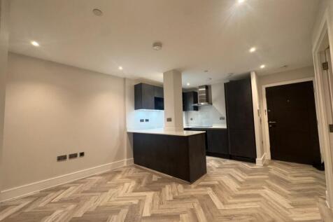 Munro Court, Cockfosters photo 5