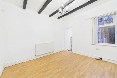 CAM05192G0-PR0181-STILL006