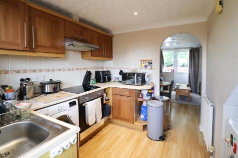 Kitchen 2.jpg