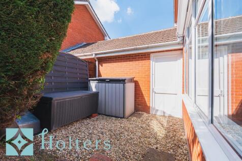 70 Rocke's Meadow, Knighton-26.jpg