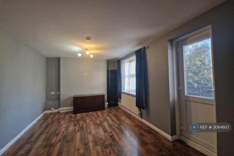 London Road, Mitcham, CR4 photo 4