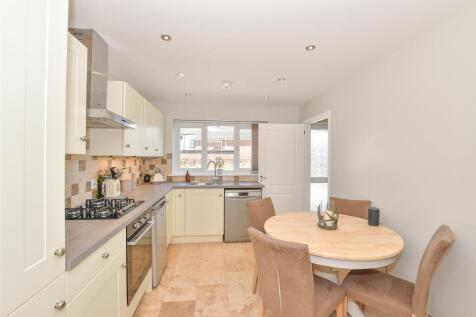 Kitchen/ Breakfast Room