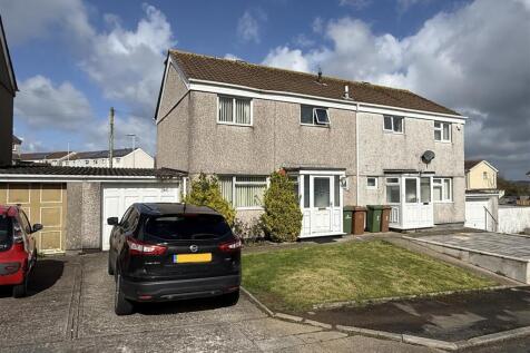 Stephenson Way 4 - Front.jpg