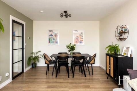 Grand Avenue, 15, Flat 26-021.JPG