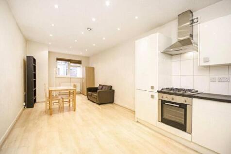 Spacious Private and Modern Ground Floor Studio F