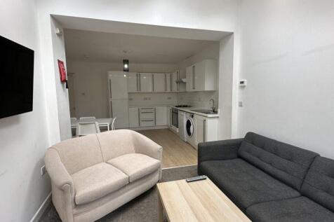 Shireoak Road - Withington - £180 PPPW photo 3