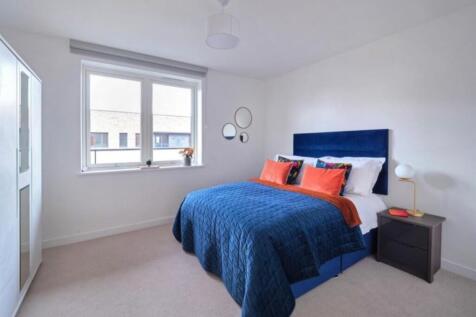 Idaline Court, Hollydene, Southwark, London photo 4