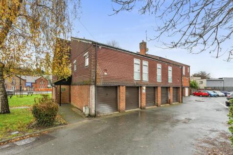 12 Baines House, Abbey Barn Rd, HP11 1RJ-9.jpg