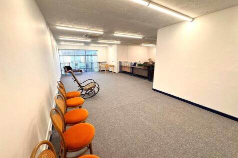 WhatsApp Image 2025-04-14 at 10.22.47_9bdf7dcd.jpg