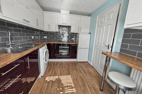 Parnell Avenue, Lichfield photo 3
