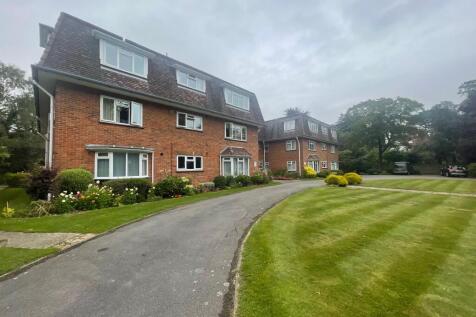 Nairn Court, Nairn Road, BH3 photo 4