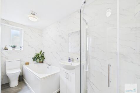 CAM03394G0-PR0258...