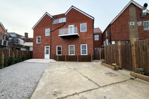 Old Harlow Apartments CM17