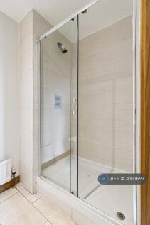 Ensuite - Shower