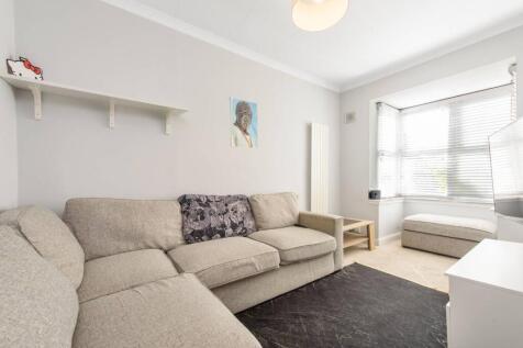 London, N11 - property photo