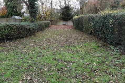 Rear Garden (1).jpg