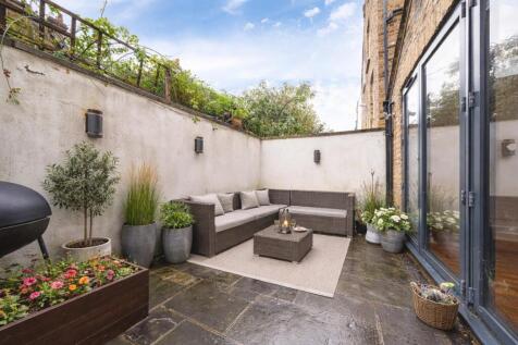 Garden Virtually Staged.jpg