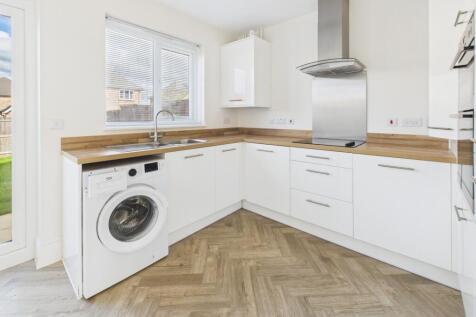 CAM02519G0-PR0335-STILL012