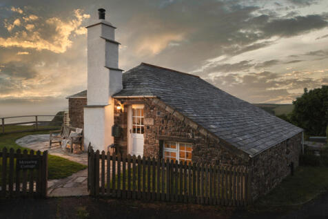 Menaring Cottage