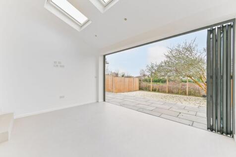 Pittville Gardens, London, SE25, South Norwood, London, SE25 photo 4