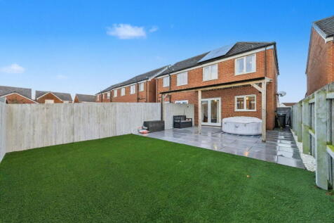 Maryport, CA15 - property photo