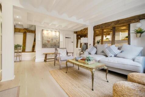 Living Room A.jpg