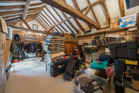 1353944-32-68c9b1...