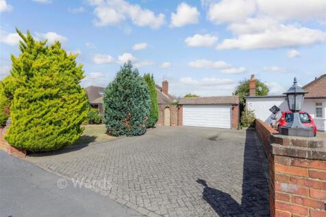 Driveway/Parking