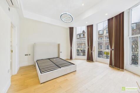 CAM02528G0-PR0429-STILL012