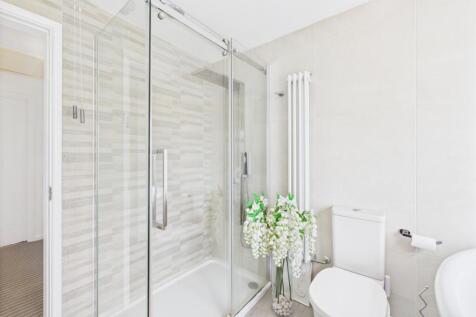 CAM03162G0-PR0284-STILL007