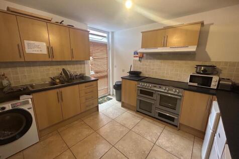 Communal Kitchen