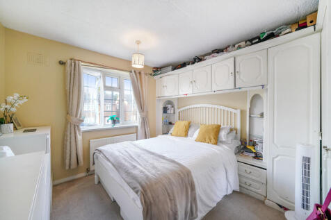 121 Meadfield - 9...