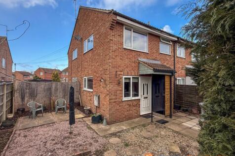 Newark, NG24 - property photo