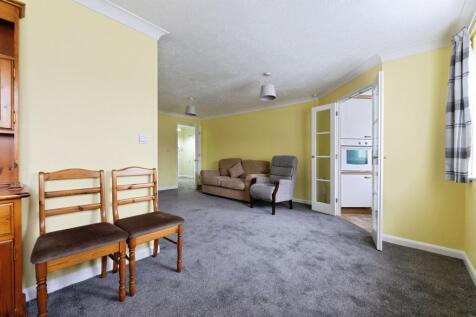 Kingswood Court, Waltham Forest, E4 photo 4