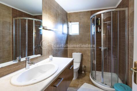 Downstairs shower room