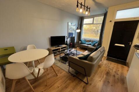 Talbot Avenue, Burley, Leeds, West Yorkshire, LS4 photo 2
