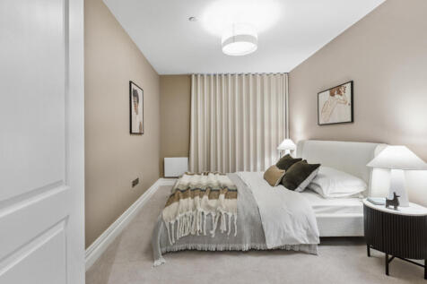 Show Apartment Bedroom