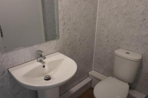 Bathroom.JPG