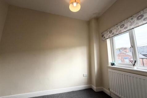 Kitchener Street, Darlington photo 5