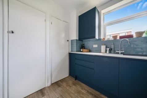 1312210-10-685927...